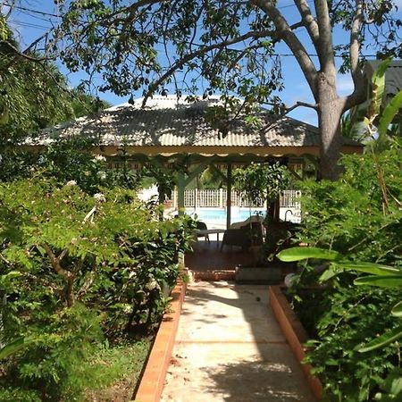 Le Domaine De Boisvin Villa Sainte-Anne  Ngoại thất bức ảnh