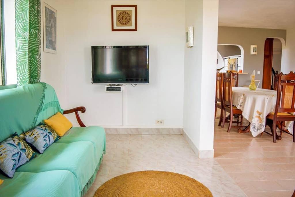 Le Domaine De Boisvin Villa Sainte-Anne  Ngoại thất bức ảnh